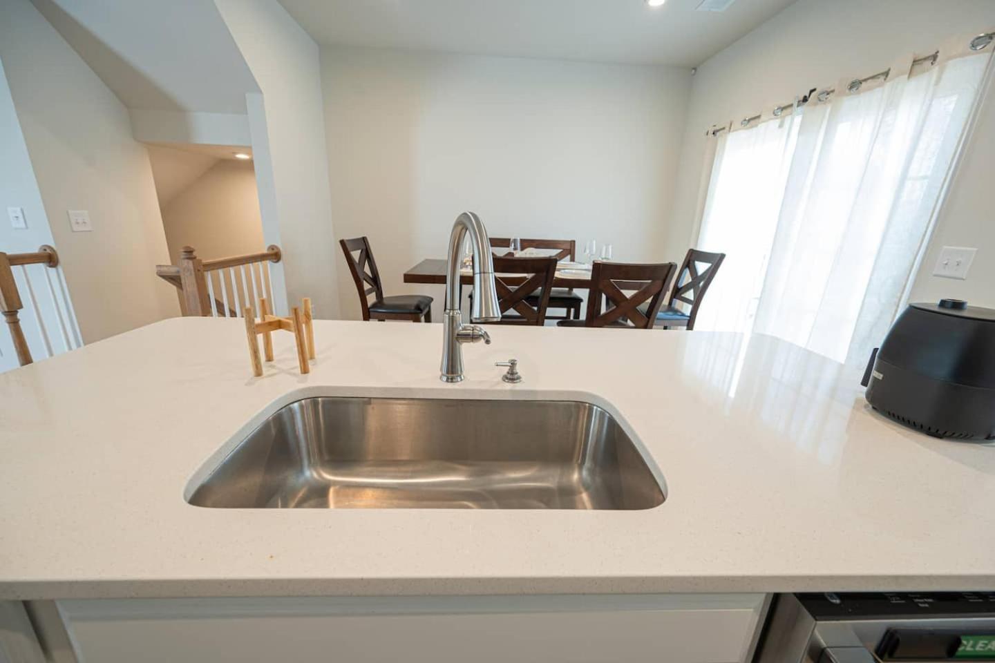 Villa Brand-Newwi-Fipool-Tabledt3Bed Charlotte Exterior foto
